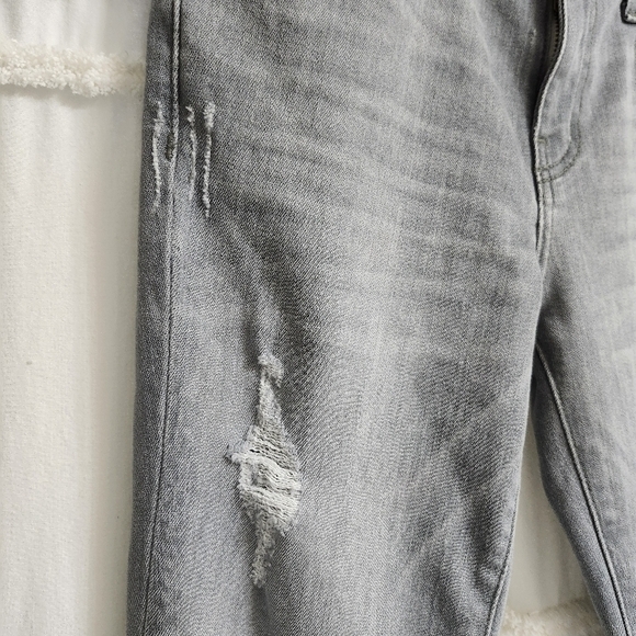 Current Elliott Gray Jeans. - Picture 5 of 9